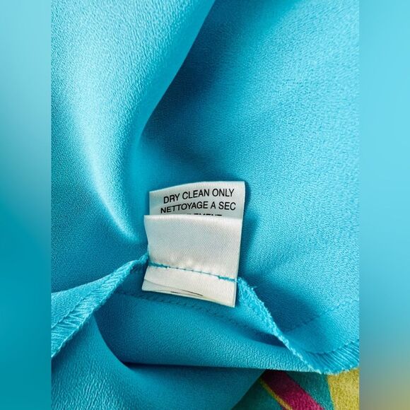 BCBGMAXAZRIA 100% Silk Teal Smocked Dress Extra Small NWT - Picture 8 of 8